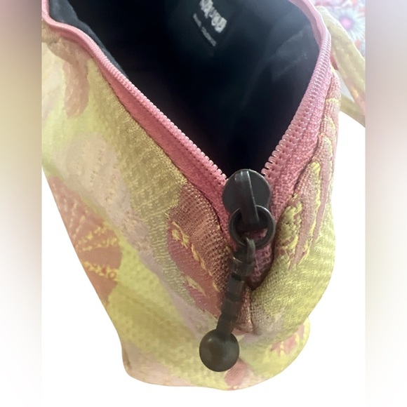 Light, yellow and coral Patterned Handbag - Picture 4 of 10